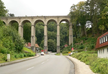 1Luhetal-Viadukt Greene Das Luhetal-Viadukt von der Straße aus.