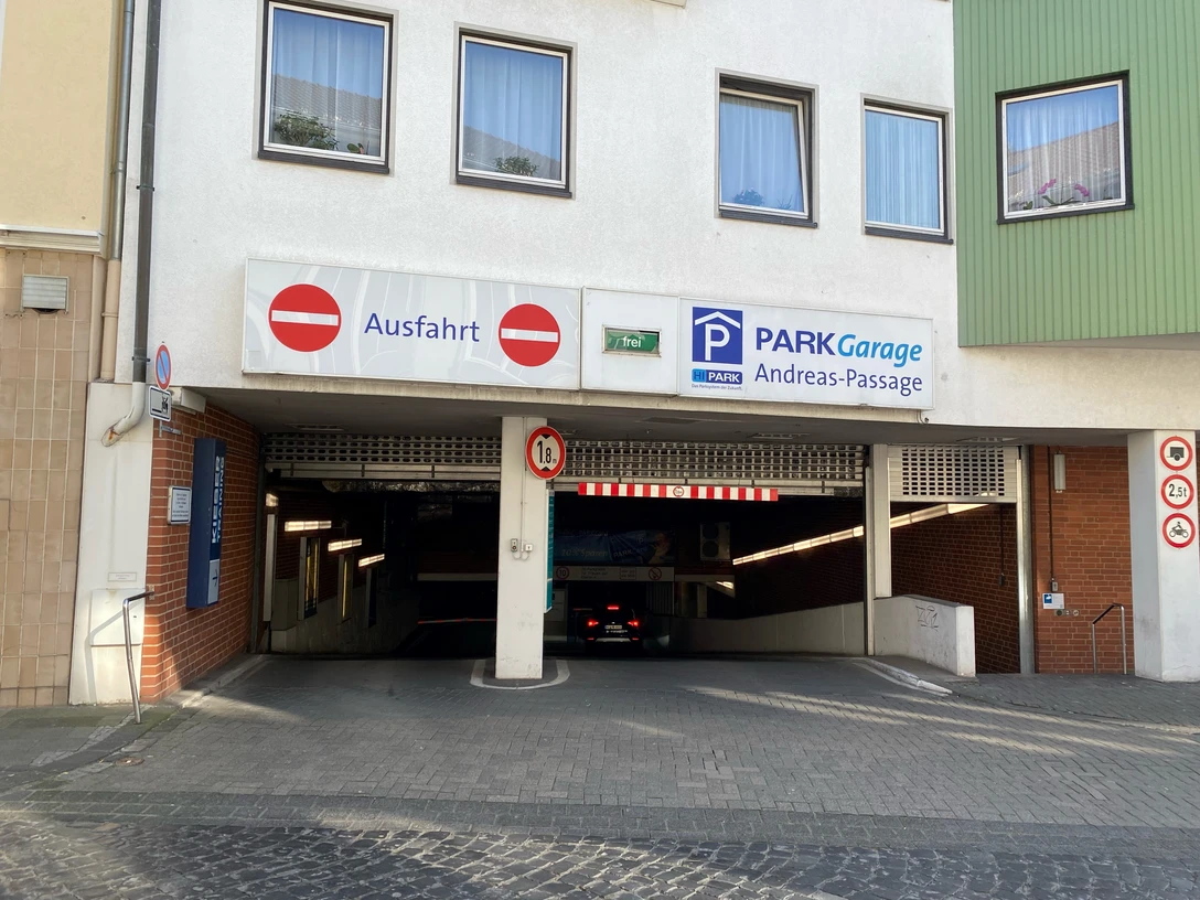 Parkgarage Andreaspassage.jpg