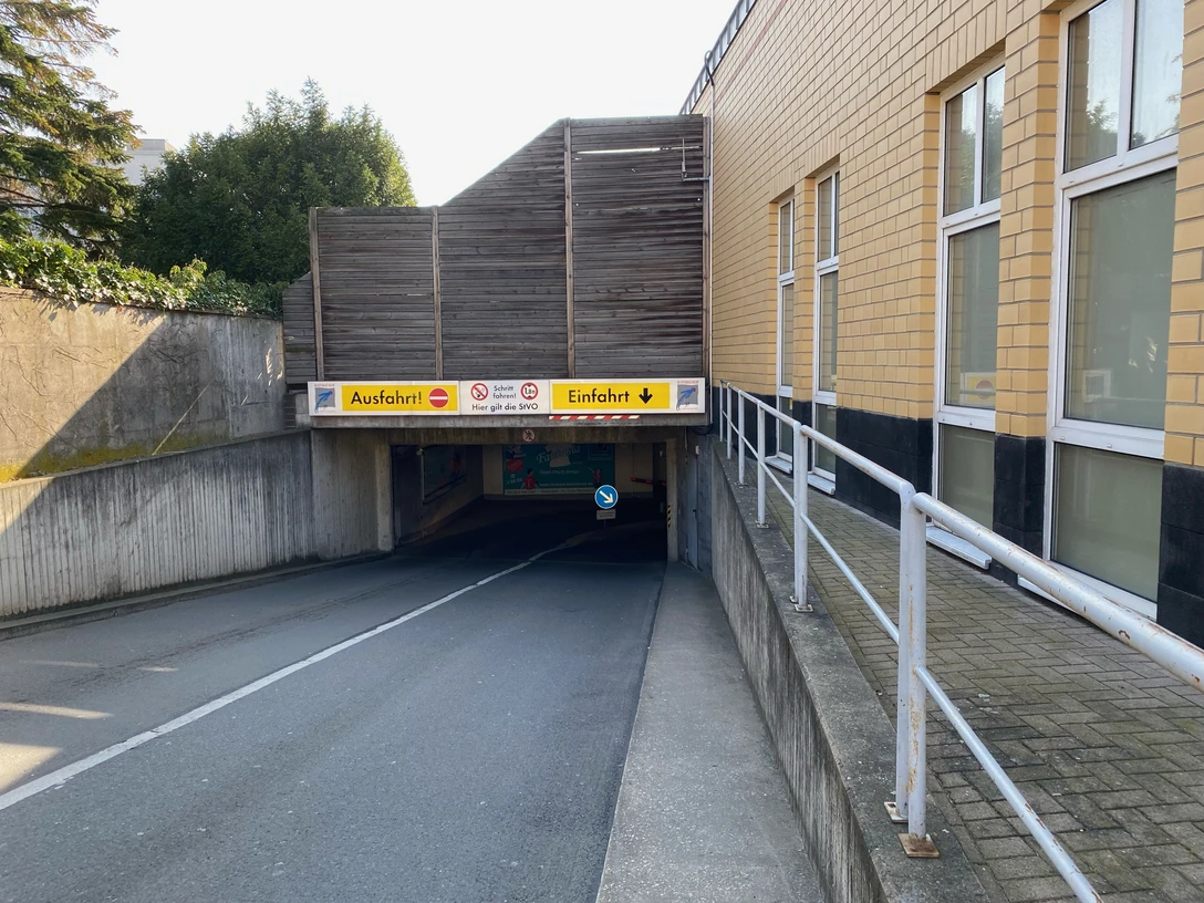 Parkgarage Ratsbauhof.jpg