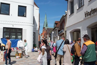 Flohmarkt-.dt.jpg