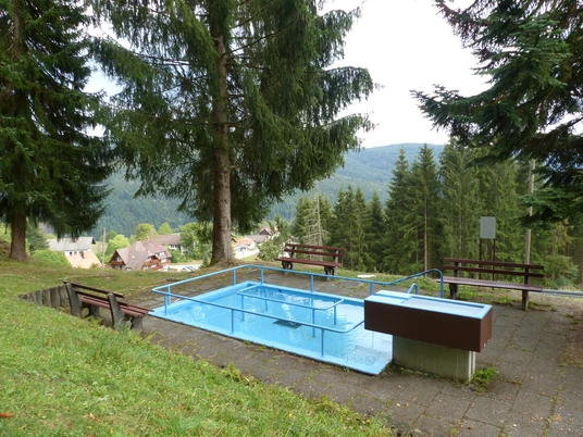 Die Wassertretstelle Silberberg in Huzenbach