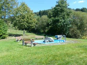 Wassertretstelle an der Weißenbachhalle in Mitteltal