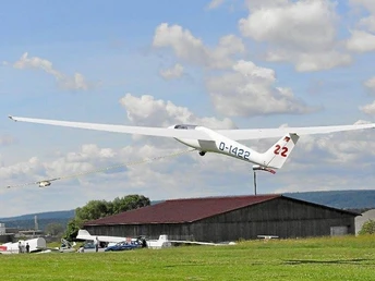 Segelflieger beim Windenstart