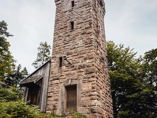 Der Rinkenturm bietet einen schönen Ausblick über Baiersbronn.
