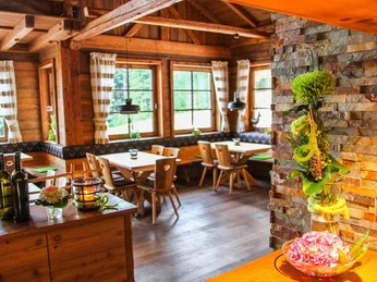 Innenansicht Berghütte Lauterbad