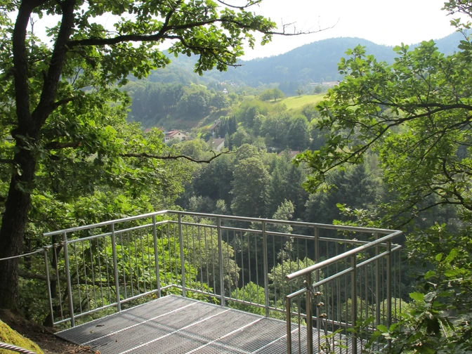 Blick von der Plattform ins Obertal