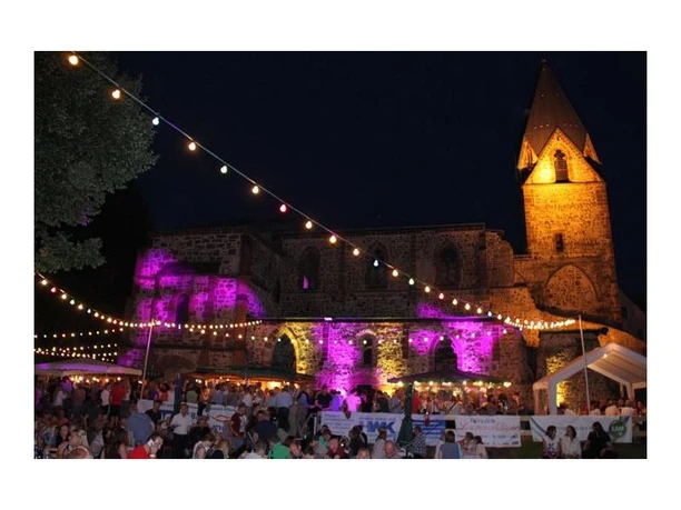 Weindorf an der Totenkirche