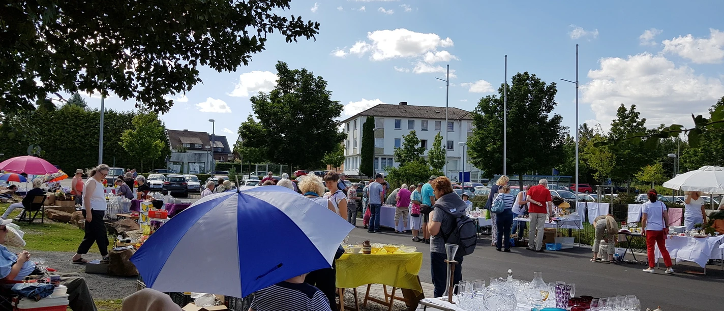 Glas- und Porzellanflohmarkt