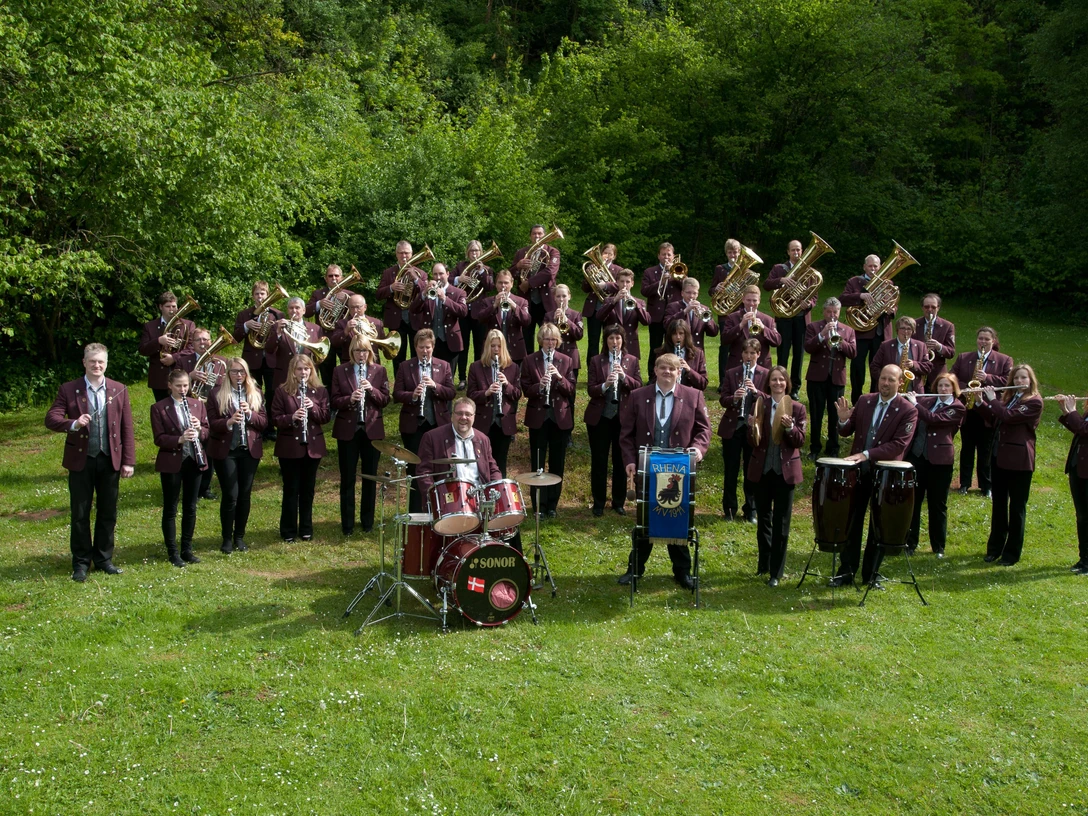 Rhena Musikverein spielend
