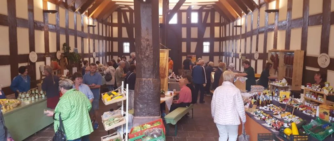 Wochenmarkt in der RathausSchirn Frankenberg