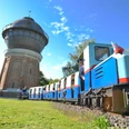 Schmalspurbahn am Wasserturm in Bebra