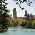 unterseen-aare-sommer-kirche.jpg