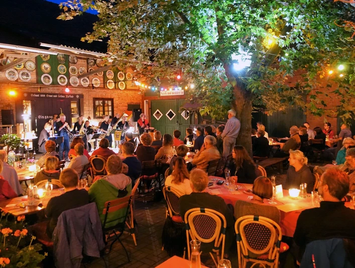 Lübener Tenne_Biergarten.jpg