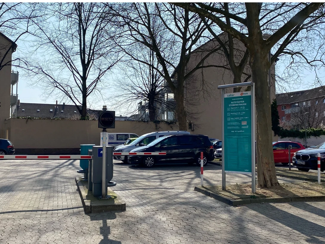 Parkhaus Altstädter Stobenstraße.png