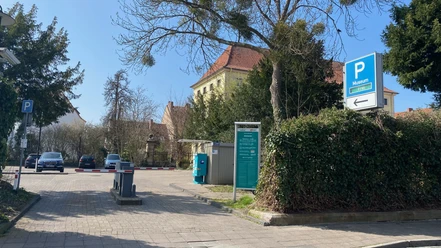 Parkplatz Museum.png