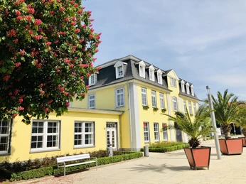 Tourist Info Bad Nenndorf, Copyright Kur- und Tourismusgesellschaft Staatsbad Nenndorf mbH, Fotografin Annika Wilkening Tourist Info