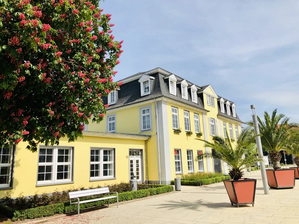 Tourist Info Bad Nenndorf, Copyright Kur- und Tourismusgesellschaft Staatsbad Nenndorf mbH, Fotografin Annika Wilkening Tourist Info