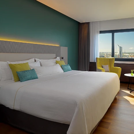 Grand Deluxe room at the conference hotel The Westin Leipzig | Leipzig Convention Bureau Grand Deluxe room at the conference hotel The Westin Leipzig - presented by Leipzig Convention Bureau