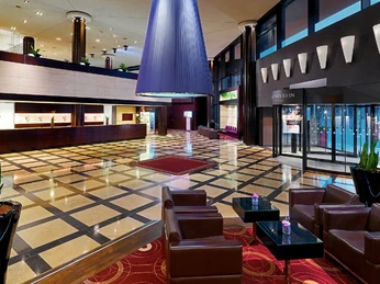 Lobby with SHINTO Bar & Lounge at conference hotel The Westin | Leipzig Convention Bureau Lobby mit SHINTO Bar & Lounge im Tagungshotel The Westin Leipzig – präsentiert vom Leipzig Convention BureauLobby with SHINTO Bar & Lounge at conference hotel The Westin Leipzig – presented by Leipzig Convention Bureau
