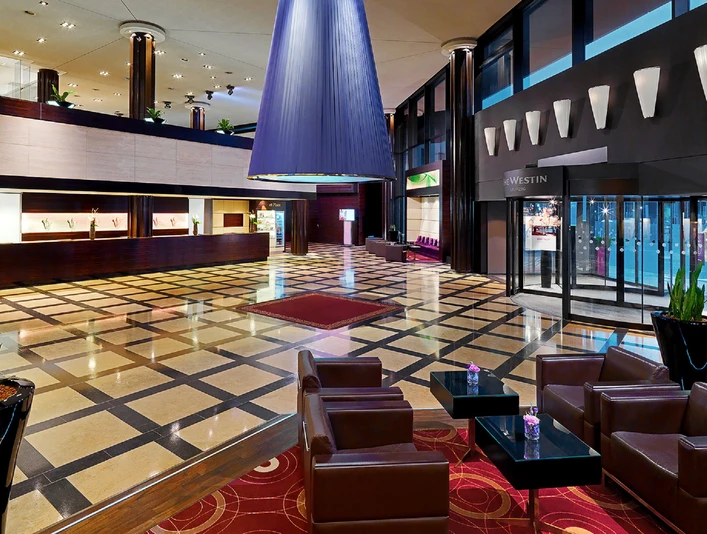 Lobby with SHINTO Bar & Lounge at conference hotel The Westin | Leipzig Convention Bureau Lobby mit SHINTO Bar & Lounge im Tagungshotel The Westin Leipzig – präsentiert vom Leipzig Convention BureauLobby with SHINTO Bar & Lounge at conference hotel The Westin Leipzig – presented by Leipzig Convention Bureau