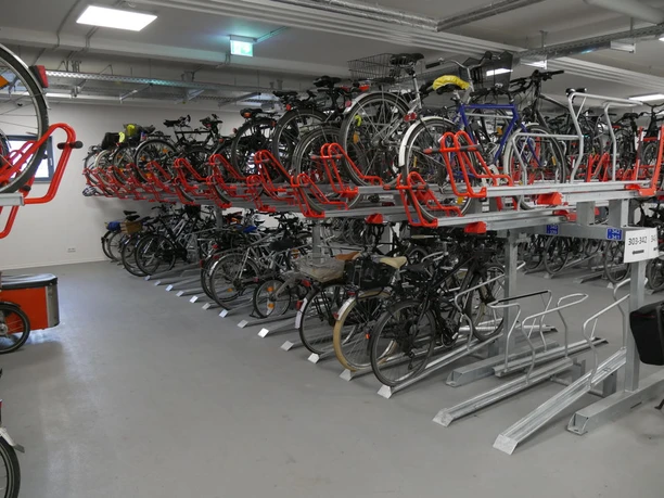 Radstation Bonn 2019-03-00-Radstation