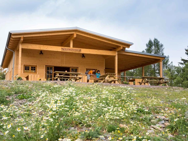 Jausenstation Waldbölker auf dem Peterskopf