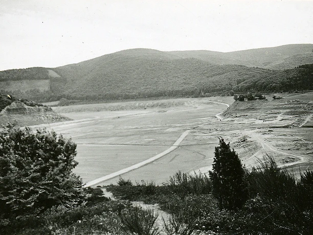 Der Ort ist bereits abgebaut, Bringhausen ganz kurz vor der Überflutung.