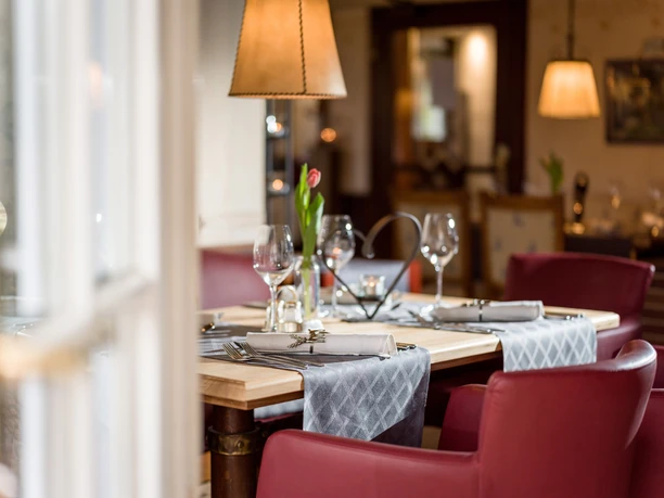 Das_Johannesbad_Bad_Kohlgrub_02_2022_Restaurant_Detail_3.jpg