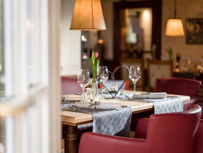 Das_Johannesbad_Bad_Kohlgrub_02_2022_Restaurant_Detail_3.jpg