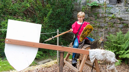 rittertrail-schloss-oberhofen-lanzen-training.jpg