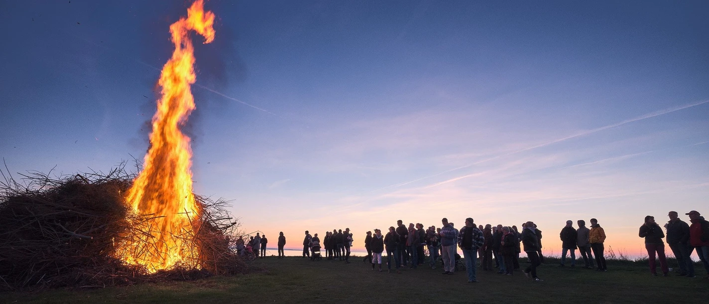 Osterfeuer-Juist.jpg Osterfeuer-Juist
