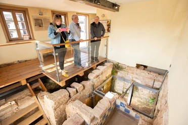 Blick ins Tauchbad Kleingruppe2 Mikwe