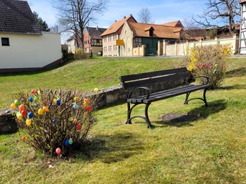 Rastplatz im Ort Roklum 2.jpg