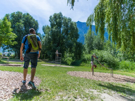 CS_BS16_W_0224.jpg Aufnahme des Spielplatzes BiotopPhoto of the playground biotopePhoto du terrain de jeux Biotop