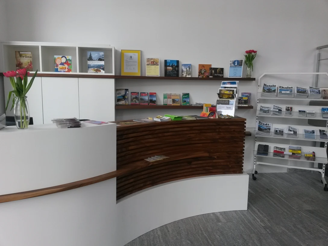 büro geschlossen.jpg