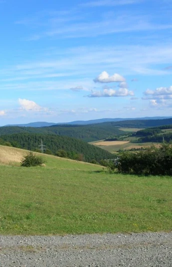 Schoene Ausschicht am Wanderweg N2