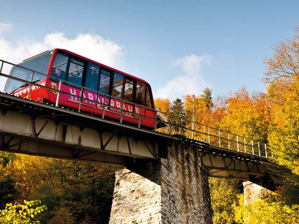 Harderbahn-Harder-Kulm-Interlaken-Brücke.jpg