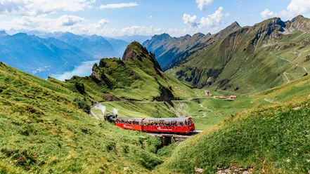 brienz-rothorn-bahn-unterweg-richtung-bergstation.jpg