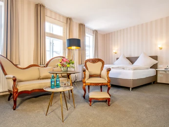 Hotel Busch Westerstede - Foto: Hauke-Christian Dittrich, Tel. 0163/8934343, www.haukedittrich.de, kontakt@haukedittrich.de Hotel Busch Westerstede - Foto: Hauke-Christian Dittrich, Tel. 0163/8934343, www.haukedittrich.de, kontakt@haukedittrich.de