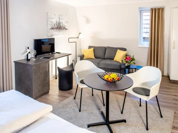 Hotel Busch Westerstede - Foto: Hauke-Christian Dittrich, Tel. 0163/8934343, www.haukedittrich.de, kontakt@haukedittrich.de Hotel Busch Westerstede - Foto: Hauke-Christian Dittrich, Tel. 0163/8934343, www.haukedittrich.de, kontakt@haukedittrich.de