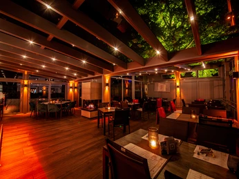 Minden - Kaisersaal_Minden_Loft_Hahne.jpg Das Bild zeigt Sitzmöglichkeiten des Restaurants.