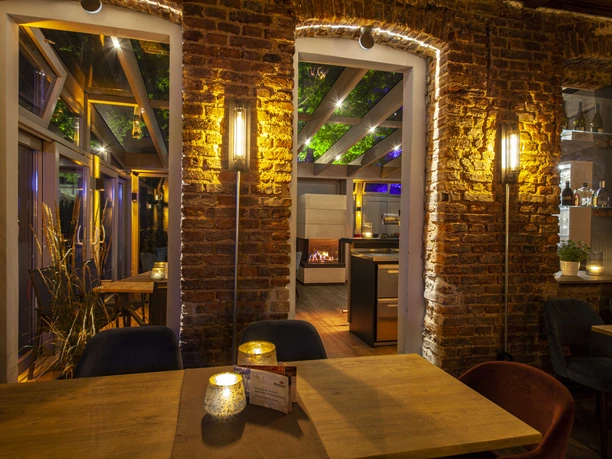 Minden - Kaisersaal_Minden_Clubraum_Hahne.jpg Das Bild zeigt den Clubraum im Restaurant.