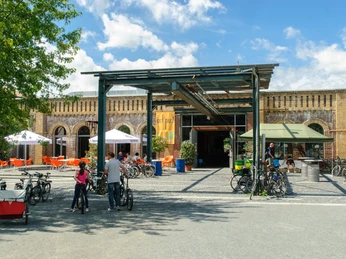 Blick auf den Eingang der Location kabelmetal