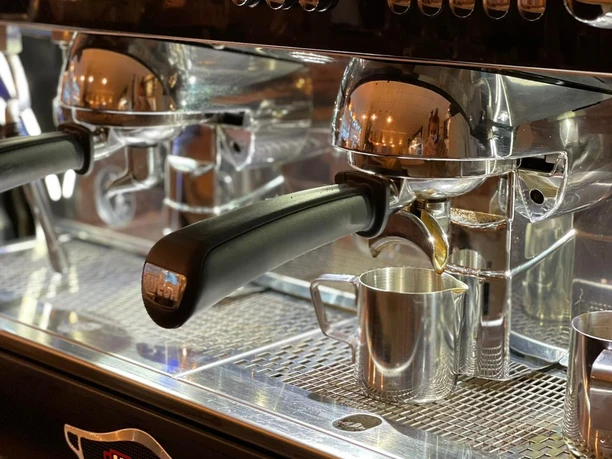 Café Bar Taluu , die Kaffeemaschine
