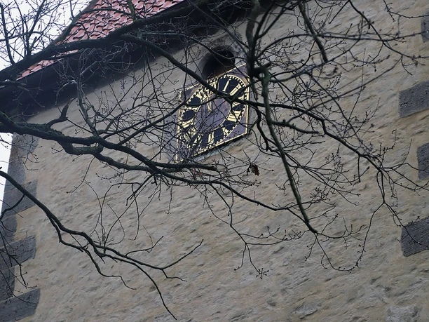 St.-Christinen-Kirche Walle_Turmuhr.jpg