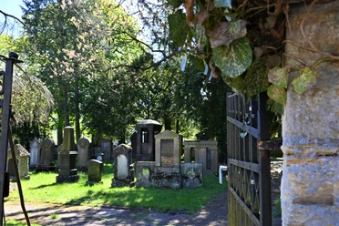 Eingang Johannisfriedhof Eingang Johannisfriedhof