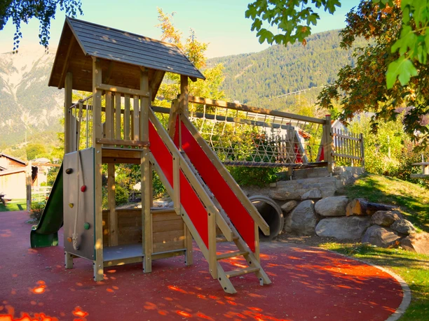 spielplatz-alti-gassa_2018-10-03_013-1.jpg Photo de la tour d'escalade