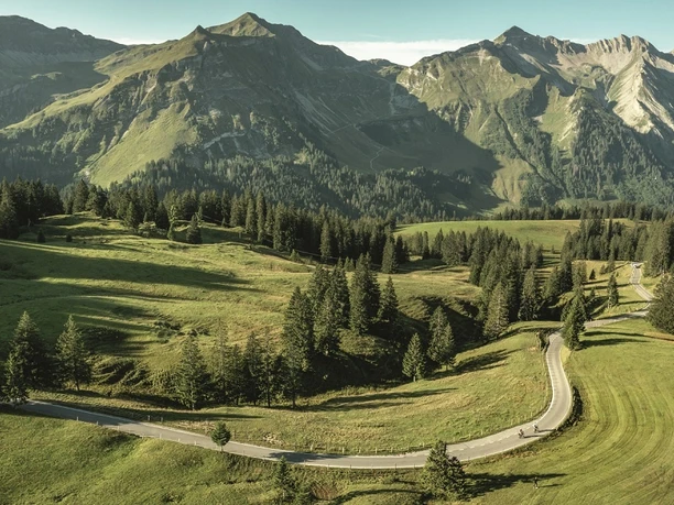 Mit dem E-Bike über die Panoramastrasse (Glaubenbielenpass) nach Sörenberg.