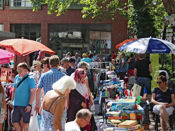 Flohmarkt "Rund ums Rathaus" 2019