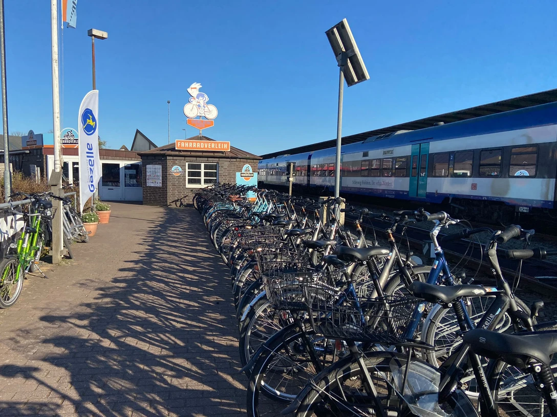 M&M Fahrradverleih am Bahnhof